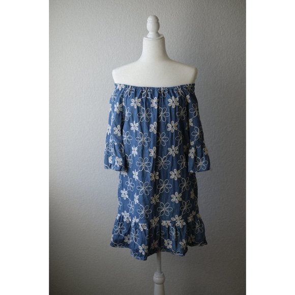 *Adorable* Off the Shoulder Dress w/ Embroidered Flowers by ECI - Picture 1 of 4